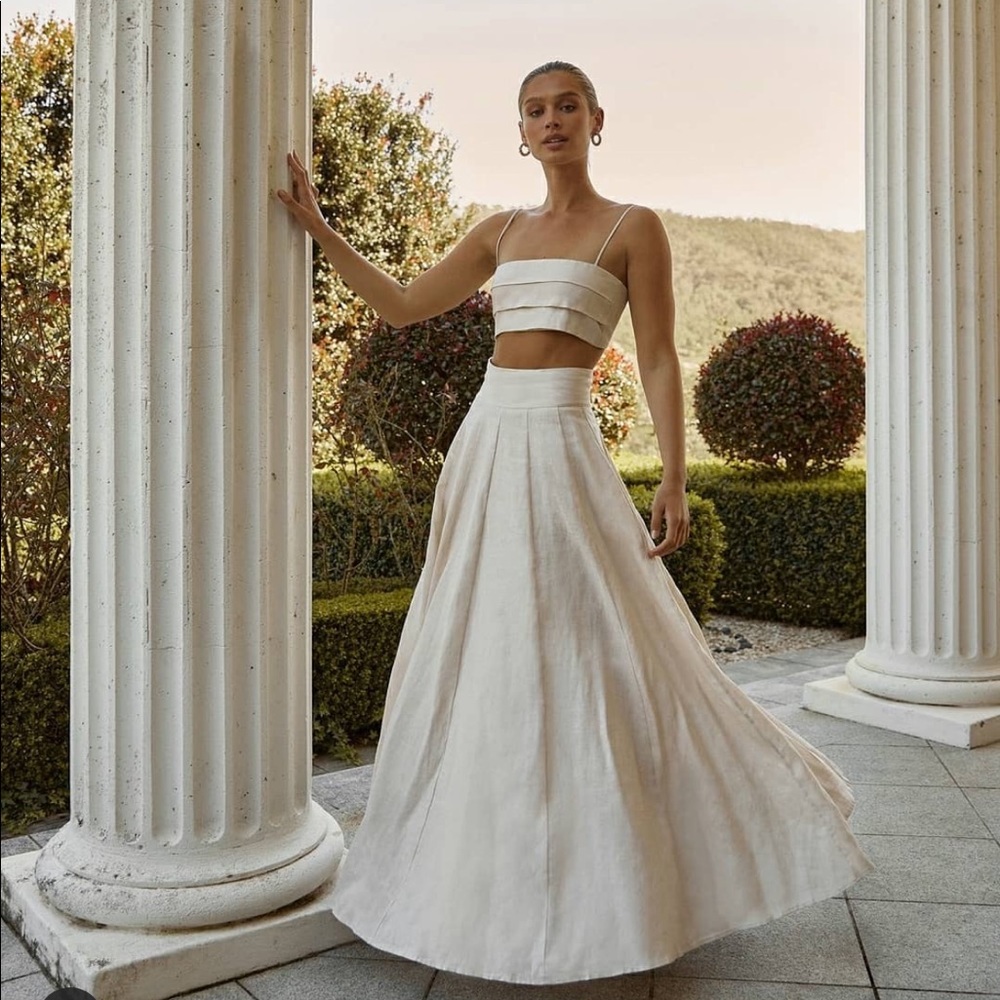 DISSH linen skirt set